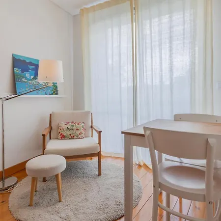 Apartman Luminous 1bdr By Lovelystay *